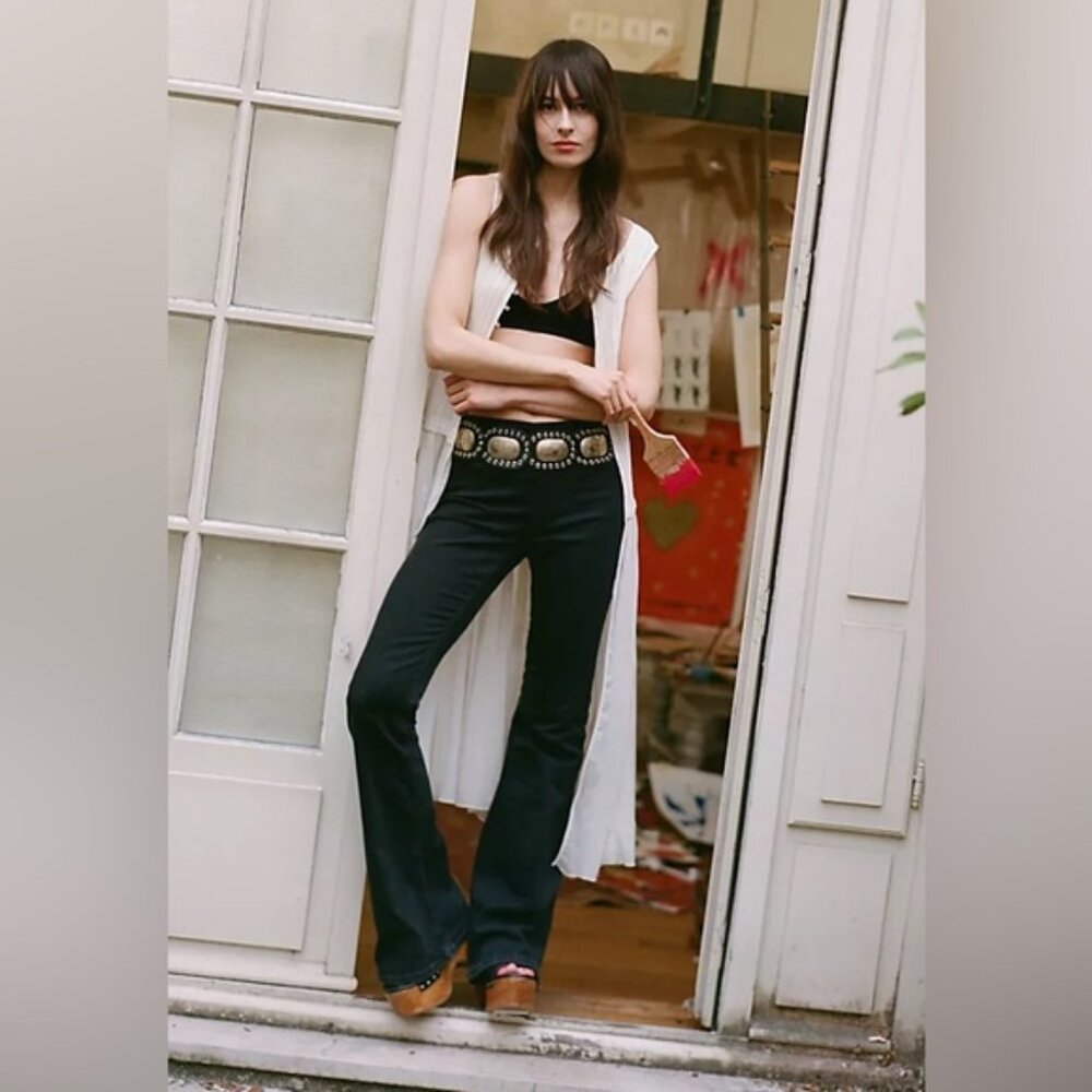 We The Free Penny Pull On FlareStretch Jeans in Black  Sz Medium